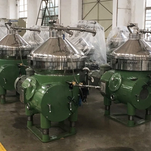 Self-Cleaning Centrifuge Separator